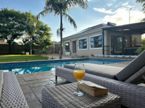 Stunning 2 bed with pool - 2275